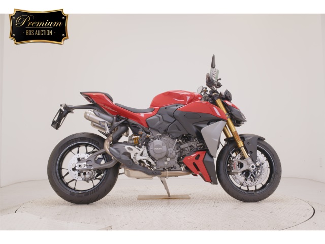 Ducati STREET  FIGHTER V2S 2026